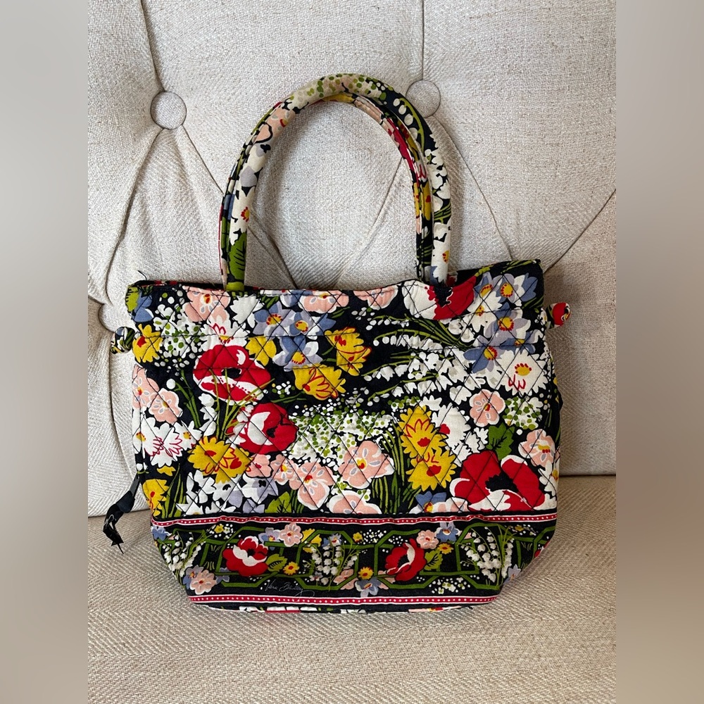VERA BRADLEY Small Hand Bag